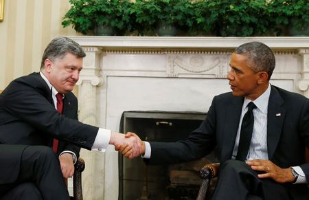 © Reuters. أوباما: أمريكا تسعى جاهدة من اجل حل دبلوماسي في أوكرانيا