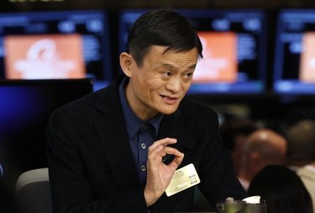 © Reuters. Alibaba Group Holding Ltd founder Jack Ma is interviewed at the New York Stock Exchange before his company's initial public offering (IPO) under the ticker "BABA" in New York