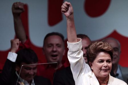 © Reuters. Dilma é reeleita presidente