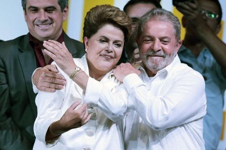 © Reuters. Los aliados de Rousseff esperan que haya aprendido de sus errores