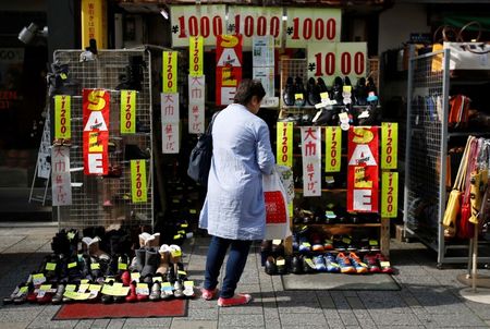 © Reuters. LES VENTES AU DÉTAIL EN HAUSSE DE 2,3% SUR UN AN EN SEPTEMBRE AU JAPON