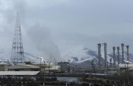 © Reuters. A general view of the Arak heavy-water project