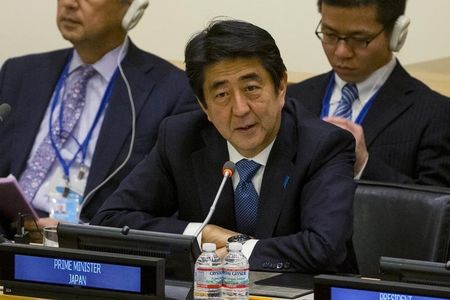 © Reuters. Japan's Prime Minister Shinzo Abe speaks during a high-level summit on strengthening international peace operations on the sidelines of the the 69th United Nations General Assembly at U.N. Headquarters in New York