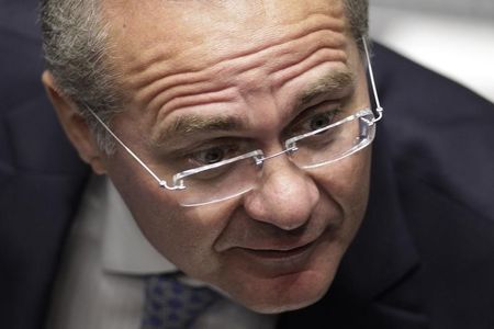 © Reuters. Foto de arquivo do presidente do Senado, Renan Calheiros, durante sessão que elegeu presidente da Casa em 2013