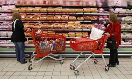 © Reuters. LÉGÈRE PROGRESSION DE L’INFLATION EN OCTOBRE DANS LA ZONE EURO