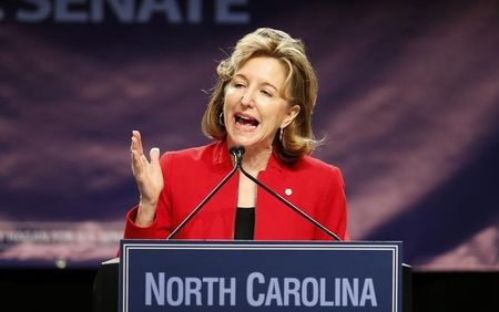 © Reuters. U.S. Senator Kay Hagan (D-NC) speaks during a campaign event in Charlotte