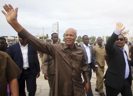 © Reuters. Somalia's PM Abdiweli Sheikh Ahmed arrives for celebration to mark 54th Somali Independence Day at former parliament buildings in capital Mogadishu