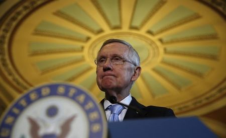 © Reuters. Harry Reid speaks to reporters at the Capitol in Washington