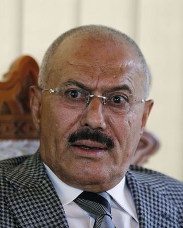 © Reuters. أمريكا تنفي أنها هددت رئيس اليمن السابق بعقوبات إذا لم يرحل`