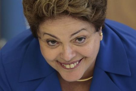 © Reuters. Presidente Dilma Rousseff durante encontro com líderes do PSD no Palácio do Planalto em Brasília