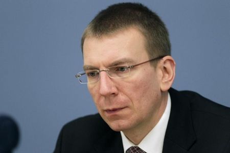 © Reuters. Latvia's Minister of Foreign Affairs Rinkevics attends a news conference in Riga