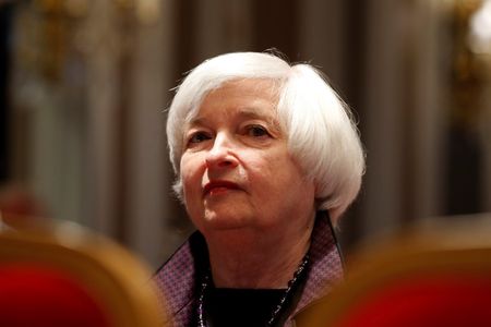 © Reuters. US Federal Reserve Chair Janet Yellen attends a conference of central bankers hosted by the Bank of France in Paris