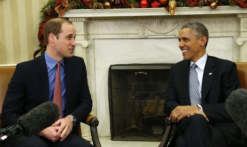 © Reuters. Obama conversa com príncipe William na Casa Branca 