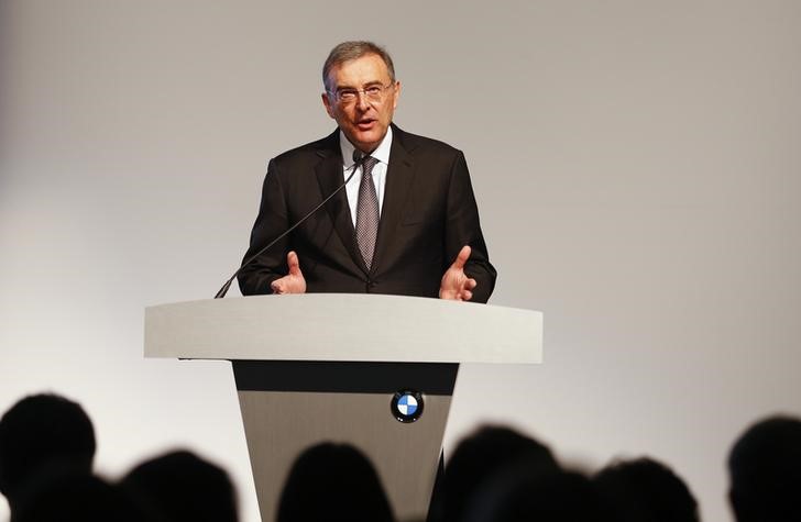 © Reuters. Norbert Reithofer, Chairman of the Board of Management of BMW, speaks during an event to unveil the new X4 at the BMW manufacturing plant in Spartanburg