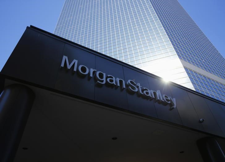 © Reuters. The corporate logo of financial firm Morgan Stanley is pictured on a building in San Diego