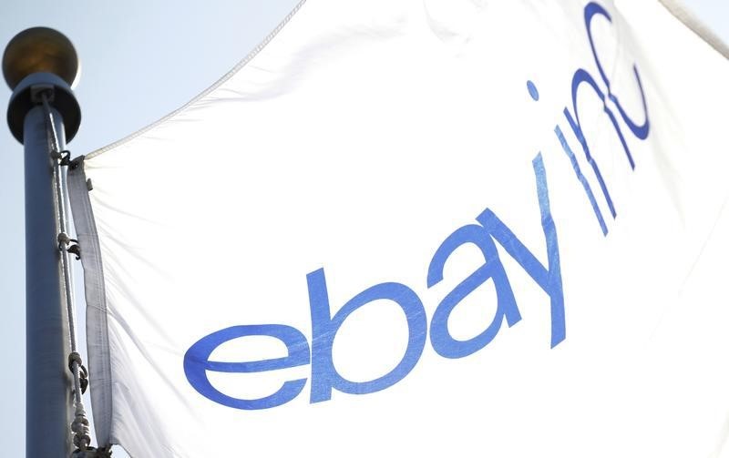 © Reuters. An eBay flag is seen at an office building in San Jose, California