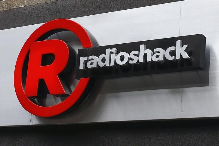 © Reuters. Sign for a RadioShack store is seen in the Brighton Beach section of the Brooklyn borough in New York