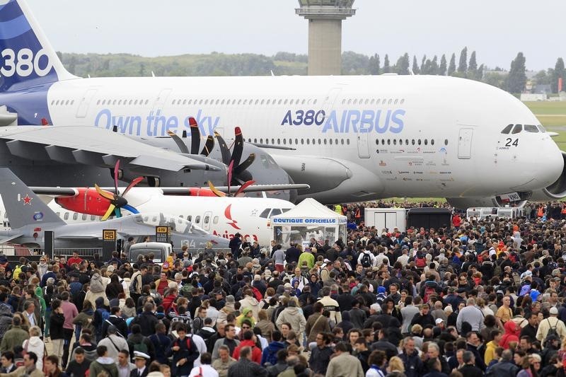 © Reuters. إيرباص تقول إن الإدارة بالكامل وراء الطائرة A380