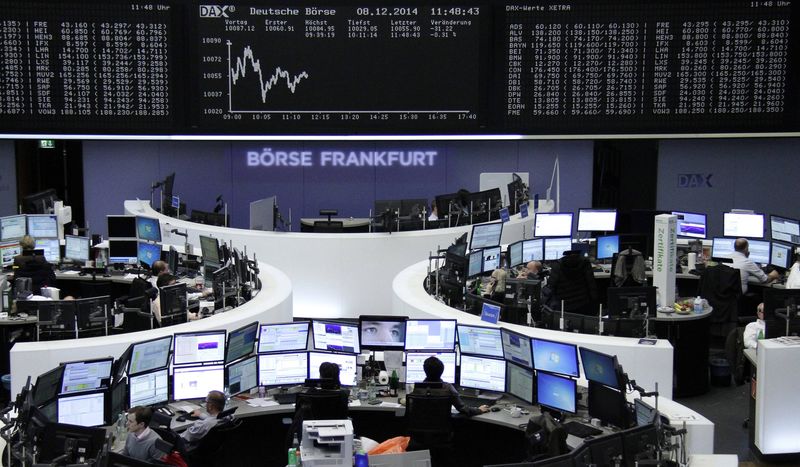 © Reuters. Las bolsas europeas amplían pérdidas; los valores energéticos sufren  