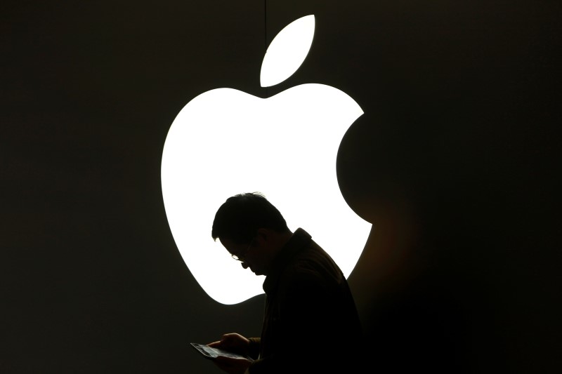 © Reuters. Subastado un ordenador original de Apple por 294.000 euros  