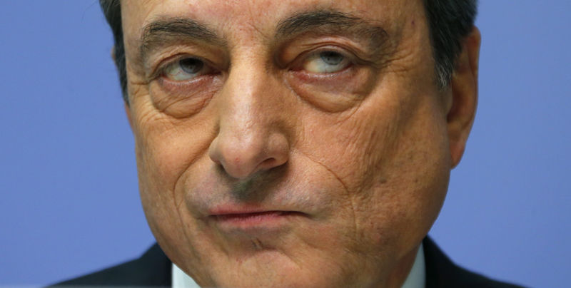 © Reuters. Il governatore della Bce  Mario Draghi in una immagine di archivio     