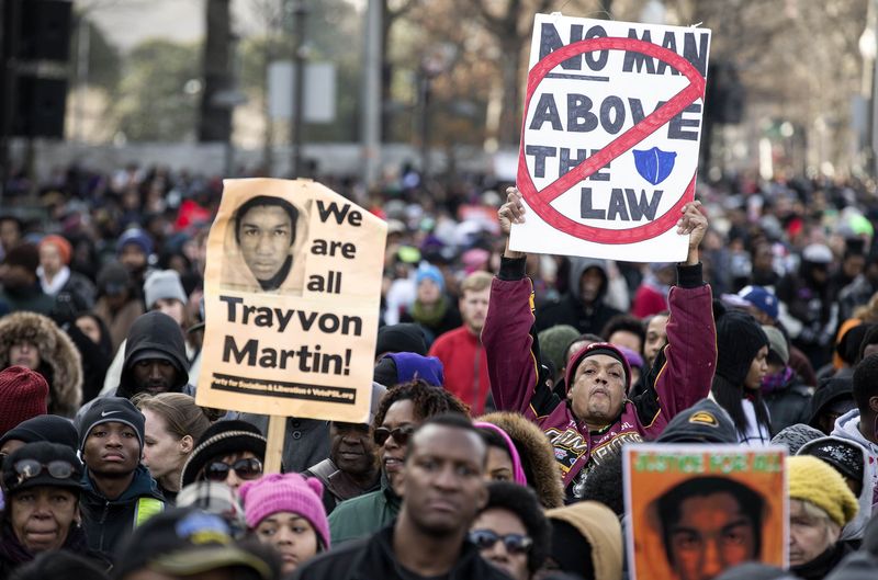 © Reuters. JOUR DE COLÈRE SAMEDI AUX ÉTATS-UNIS POUR DÉNONCER LES VIOLENCES POLICIÈRES CONTRE LES NOIRS