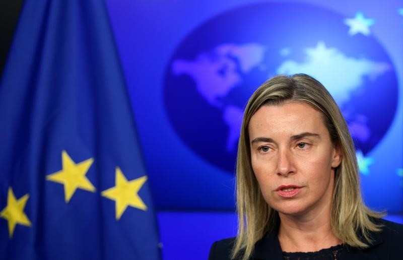 © Reuters. EU foreign policy chief Mogherini addresses a news conference after meeting NATO Secretary General Stoltenberg in Brussels