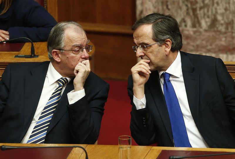 © Reuters. Gobierno griego no logra mayoría para elegir presidente en primera ronda