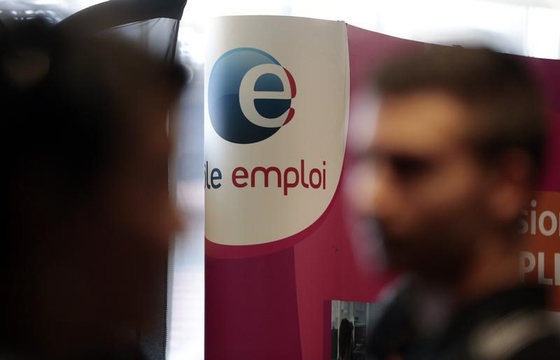 © Reuters. PÔLE EMPLOI VA RENFORCER LE CONTRÔLE ET LE SUIVI DES CHÔMEURS