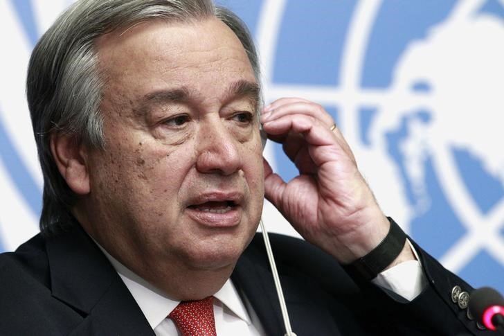 © Reuters. Alto comissário da ONU para refugiados Guterres concede entrevista em Genebra