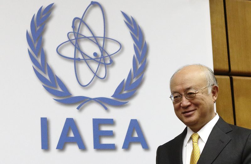 © Reuters. IAEA Director General Amano arrives for a board of governors meeting at the IAEA headquarters in Vienna