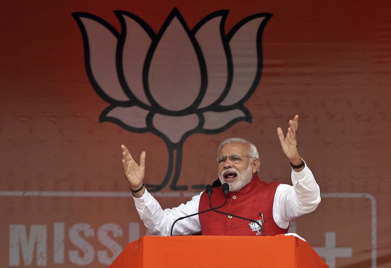 © Reuters. Indian PM Modi addresses an election campaign rally at Kathua