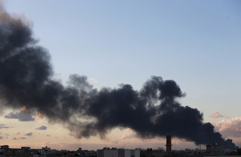 © Reuters. مقابلة-وزير الخارجية: ليبيا ستصبح سوريا أخرى ما لم يتحرك المجتمع الدولي