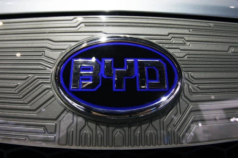 © Reuters. A BYD (Build Your Dreams) logo is seen on the front of an e6 electric vehicle during the press days for the North American International Auto show in Detroit