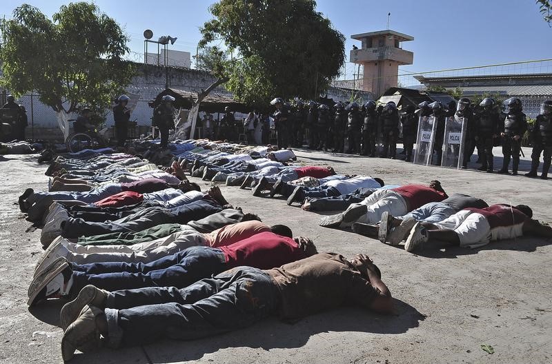 © Reuters. دراسة:السجون في المكسيك تتدهور وتزايد سيطرة المساجين على سجون كثيرة