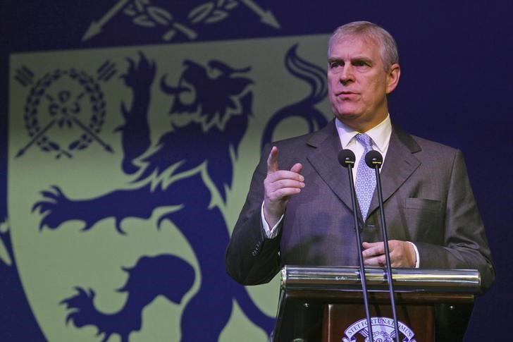 © Reuters. Britain's Prince Andrew speaks at the 10th anniversary of Harrow International School in Beijing