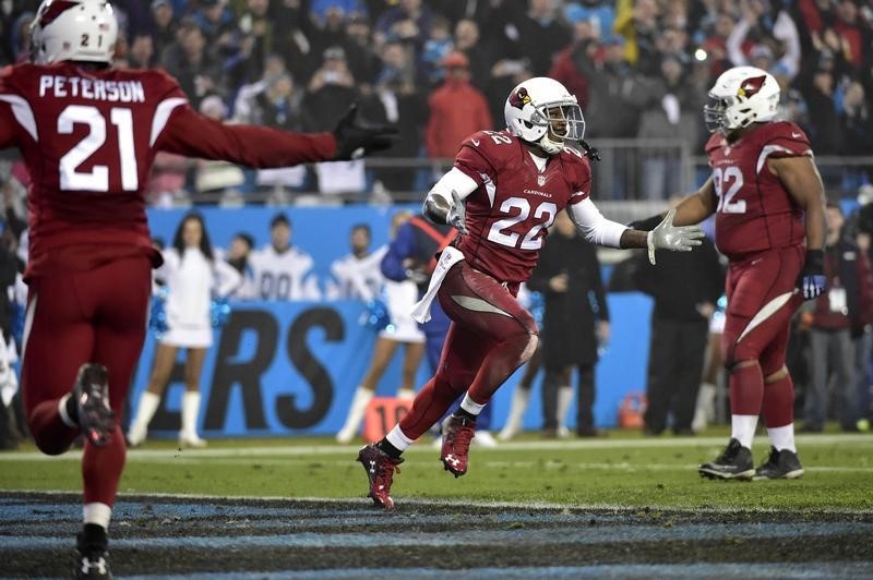 © Reuters. NFL: NFC Wild Card Playoff-Arizona Cardinals at Carolina Panthers