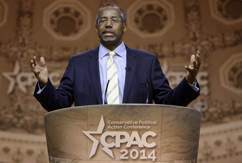 © Reuters. Ben Carson attends the Conservative Political Action Conference in Oxon Hill