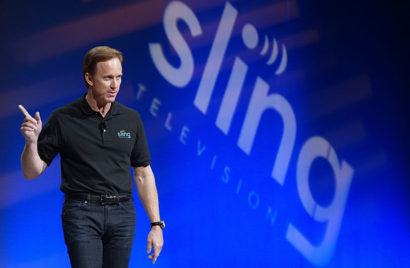 © Reuters. Roger Lynch, CEO of Sling TV, announces the new Sling Television streaming service by Dish during the Dish news conference at the International Consumer Electronics show (CES) in Las Vegas