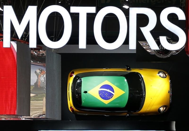 © Reuters. BAISSE DE 7,2% DU MARCHÉ AUTOMOBILE BRÉSILIEN EN 2014 