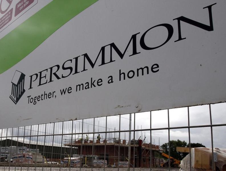 © Reuters.  Persimmon housing development is pictured in Hilton, central England