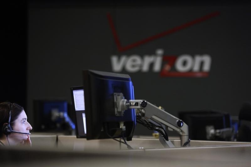 © Reuters. Verizon no busca comprar AOL, dice su consejero delegado