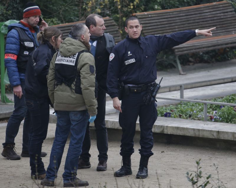 © Reuters. FUSILLADE MEURTRIÈRE AU SIÈGE DE CHARLIE HEBDO À PARIS