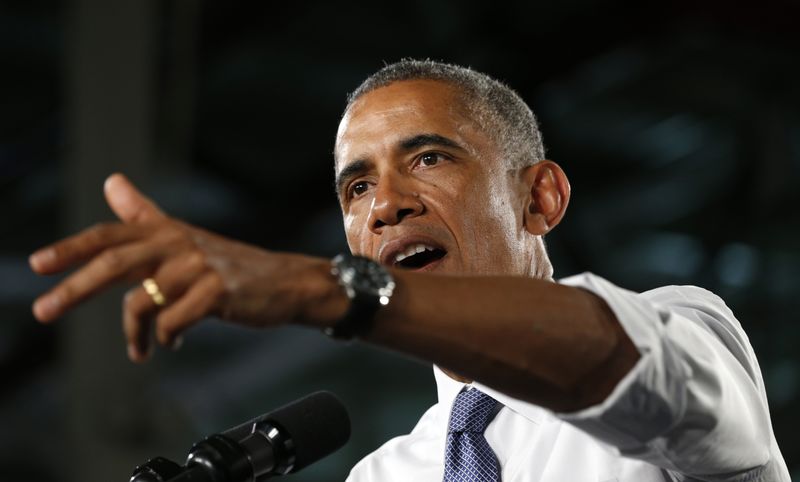 © Reuters. Obama visits the Ford Assembly Plant in Detroit, Michigan