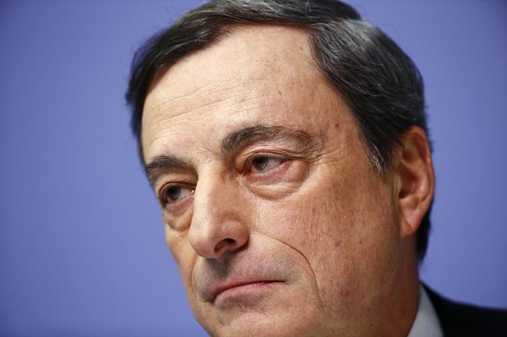 © Reuters. Draghi reitera su disposición a tomar medidas no convencionales de ser necesario