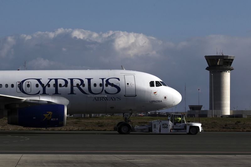 © Reuters. إغلاق الخطوط الجوية القبرصية بعد قرار أوروبي يلزمها برد دعم حكومي