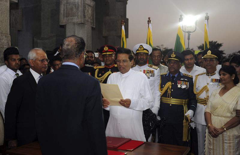 © Reuters. سريلانكا تبدأ عهدا جديدا بتعهدات بوضع نهاية للقمع