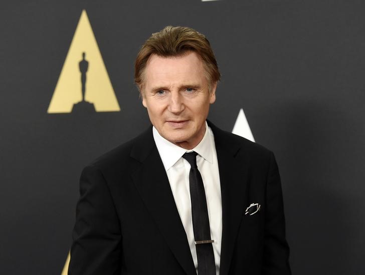 © Reuters. Actor Liam Neeson poses during the Academy of Motion Picture Arts and Sciences Governors Awards in Los Angeles