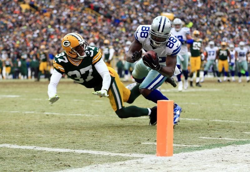 © Reuters. NFL: Divisional Round-Dallas Cowboys at Green Bay Packers