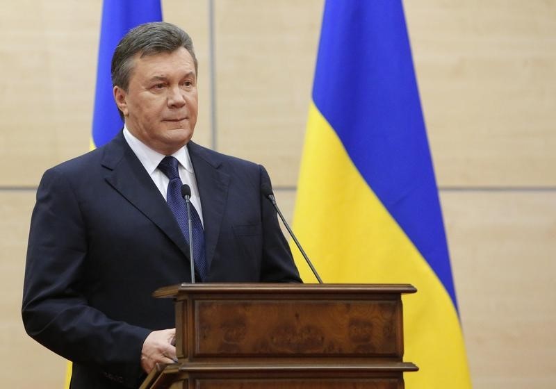 © Reuters. Ousted Ukrainian President Yanukovich attends a news conference in Rostov-on-Don